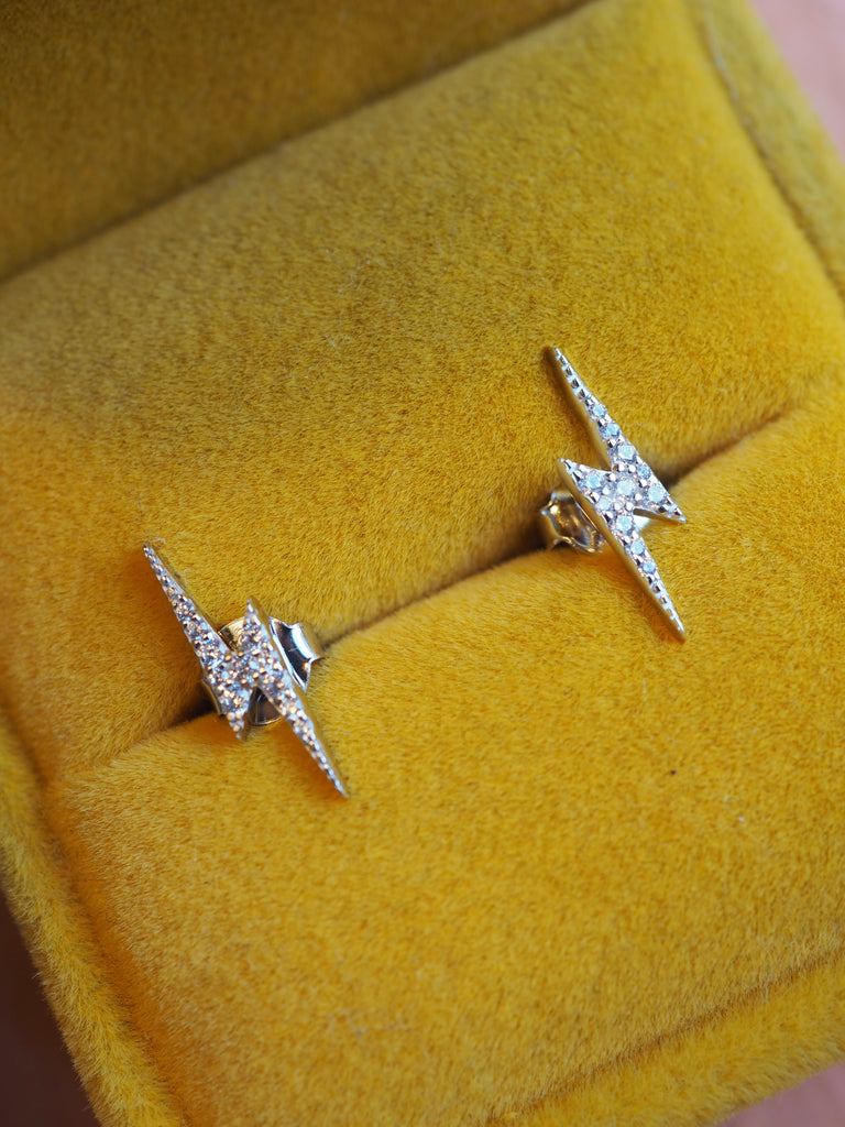 Lightning Studs