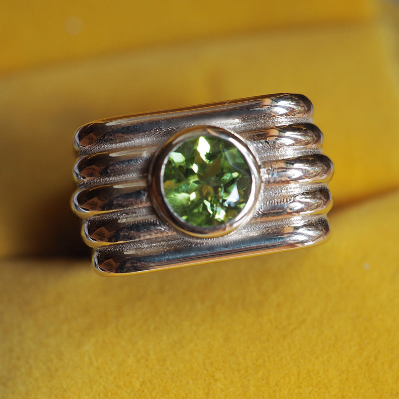 Beehive Peridot Ring