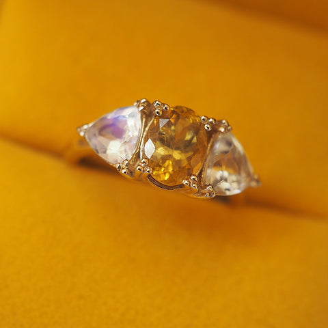 Honey Sapphire & Moonstone Ring