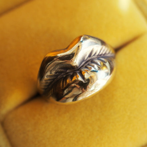 Micks Lips Ring