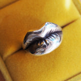 Micks Lips Ring