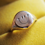 Smiley Signet