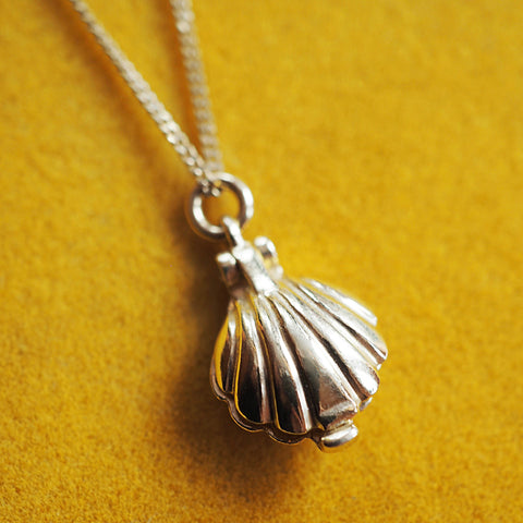 Clam Shell Locket Necklace